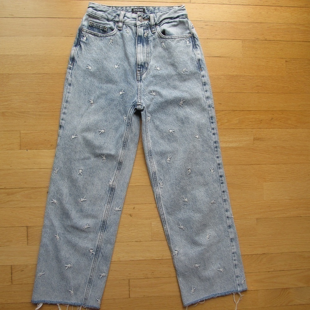 PLAYBOY By PacSun High Rise Boyfriend Bunny Embroidery Crop Jeans Women's Sz 24